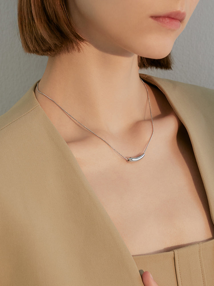 FN Pepper Pendant Clavicle Chain Necklace LOJS59