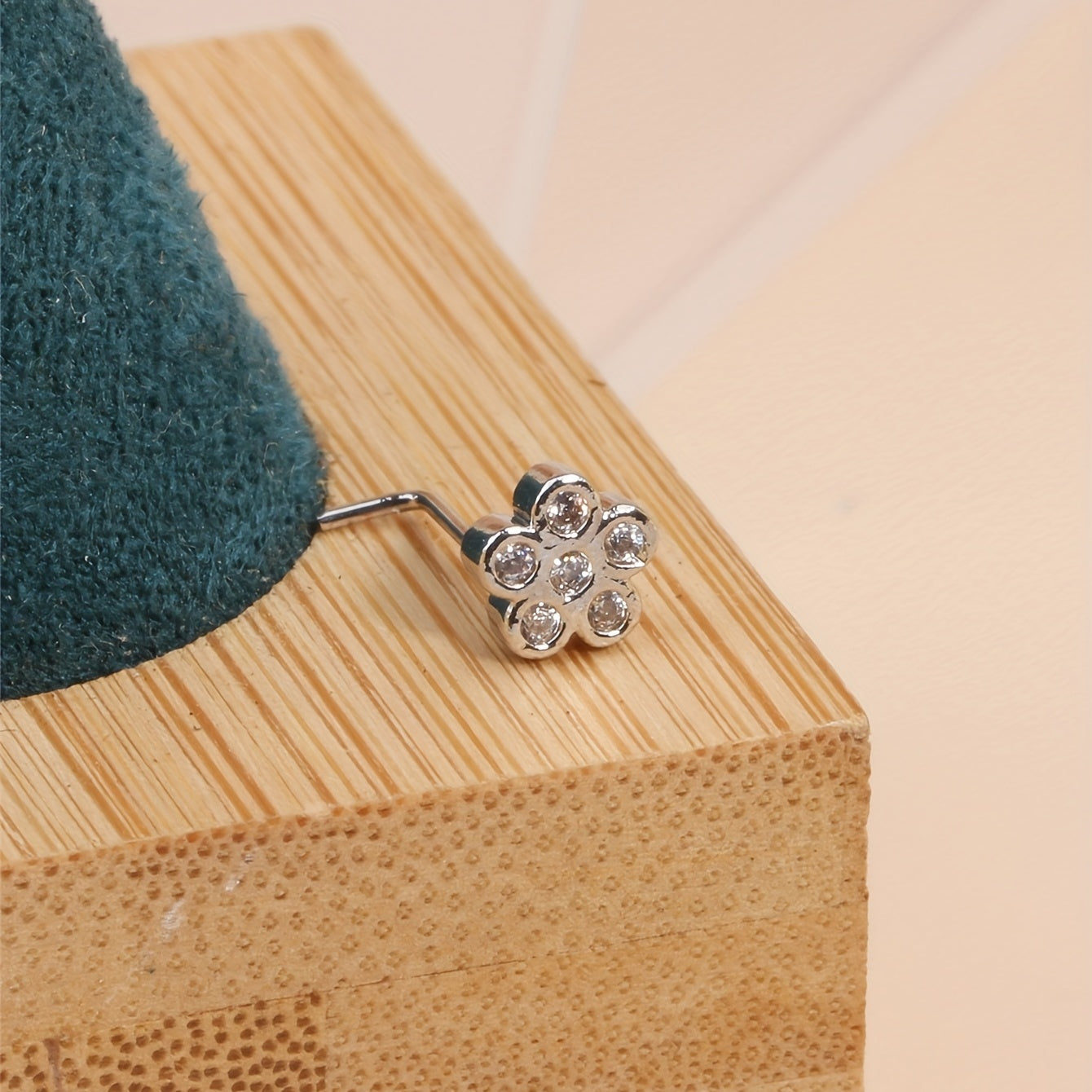 Nose Stud Rings L Shape Cubic Zirconia Flower Shape Nose Studs Piercing Jewelry For Women Men