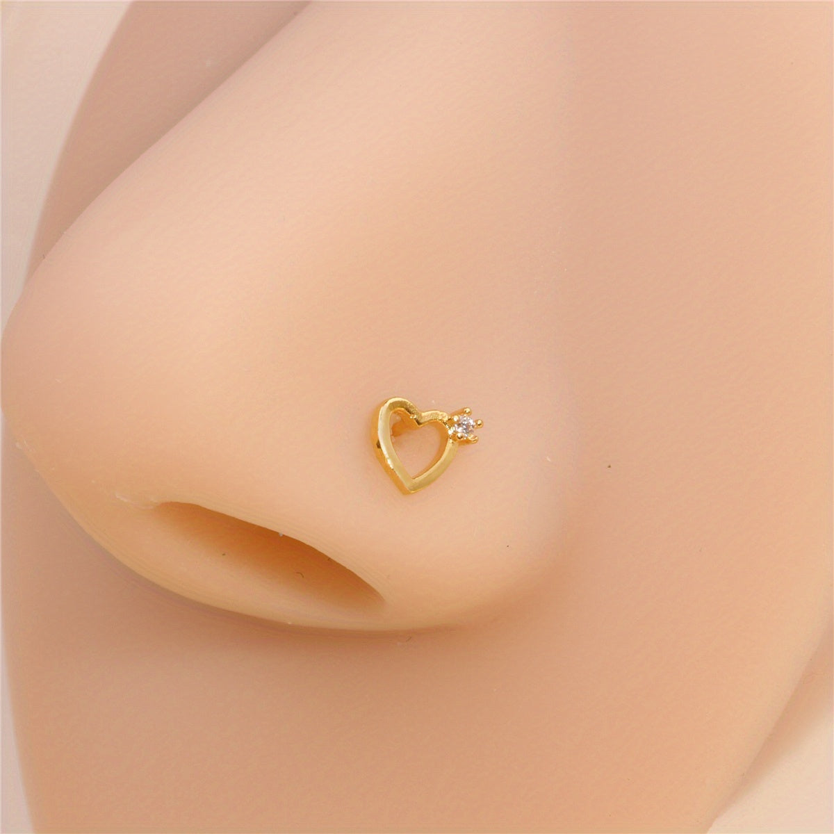 Golden Hollow Out Love Heart Shape Nose Ring Stud For Women Men L Shape Nose Screw Body Piercing Jewelry