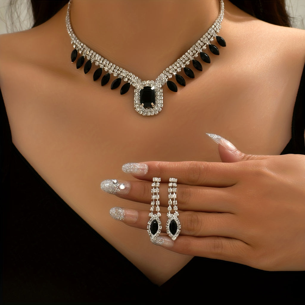 Elegant Vintage Bridal Jewelry Set - Pendant Necklace and Dangle Earrings for Banquet Dress Accessories