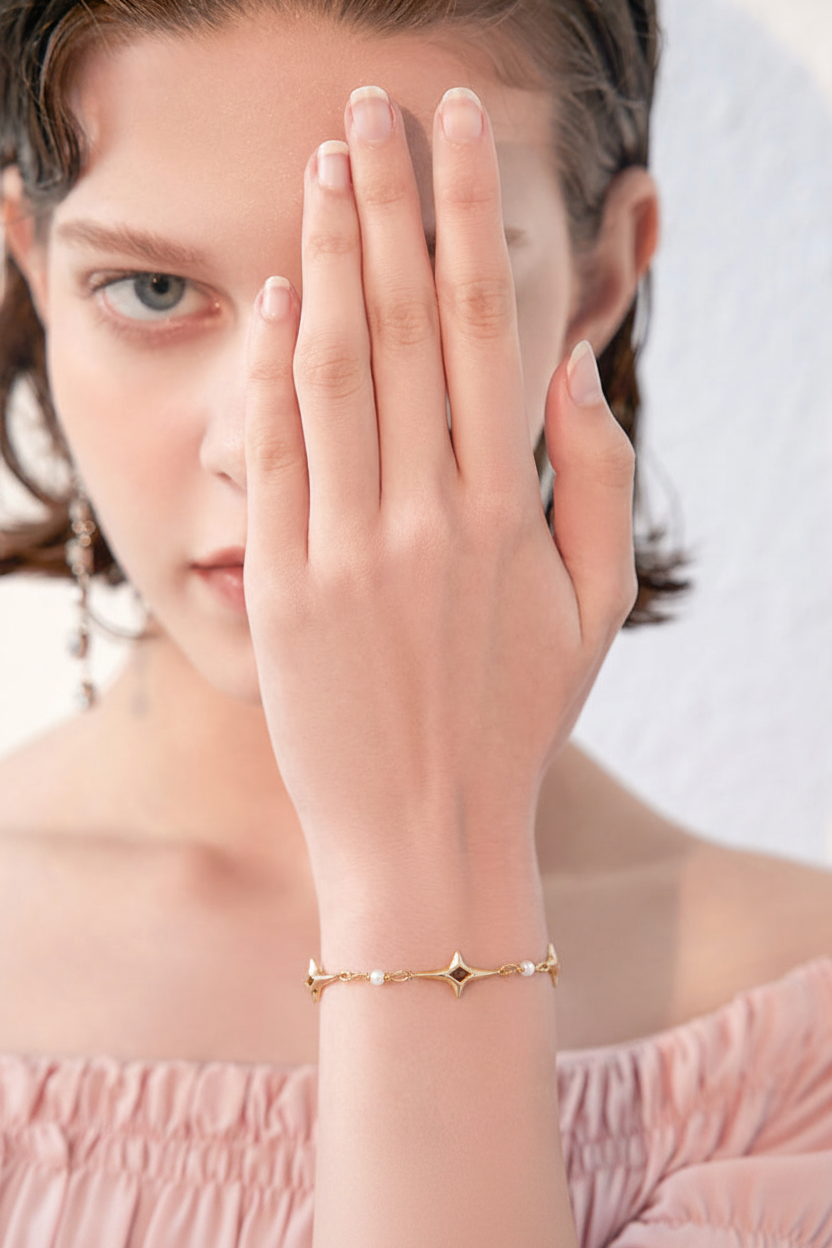 Star Pearl Bracelet on Model