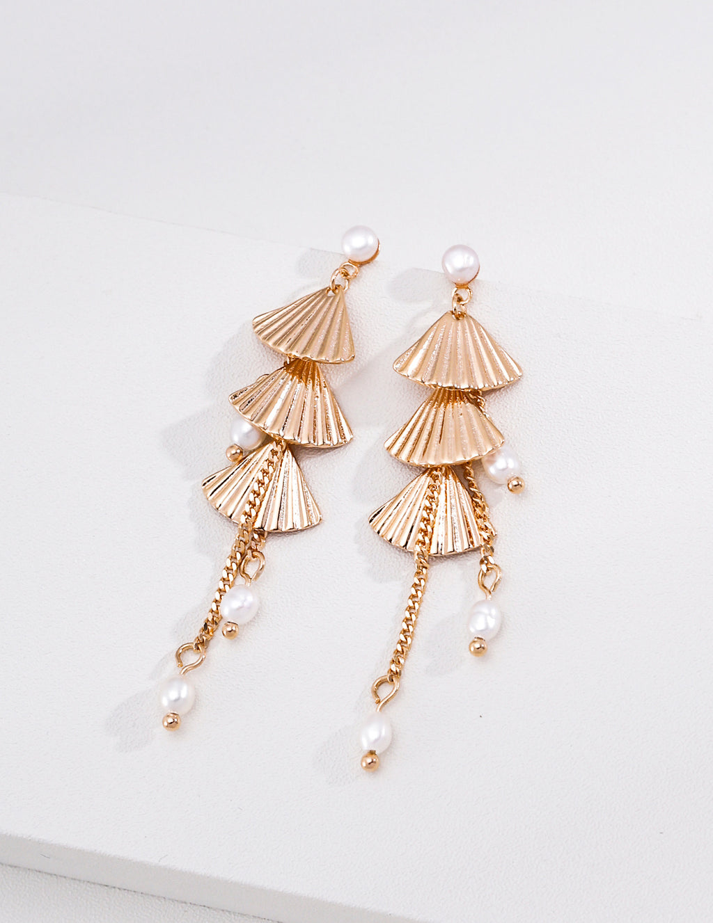 S925 Silver Pearl Earrings with Feather Fan Design LOJ04