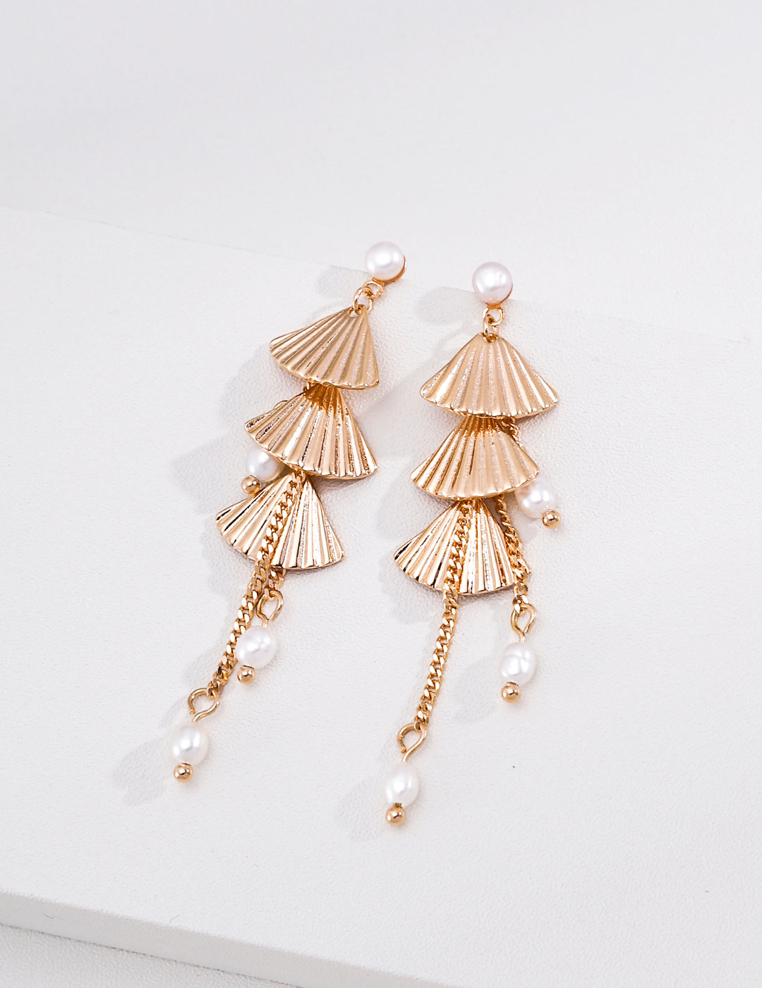 S925 Silver Pearl Earrings with Feather Fan Design LOJ04