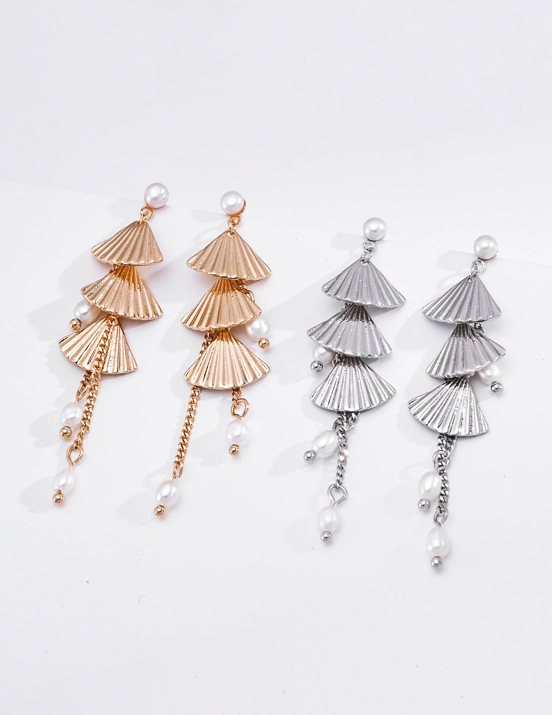 S925 Silver Pearl Earrings with Feather Fan Design LOJ04