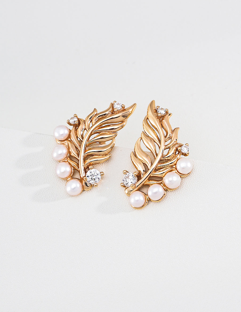 S925 Silver Vintage Zirconia Pearl Leaf Earrings LOJ17