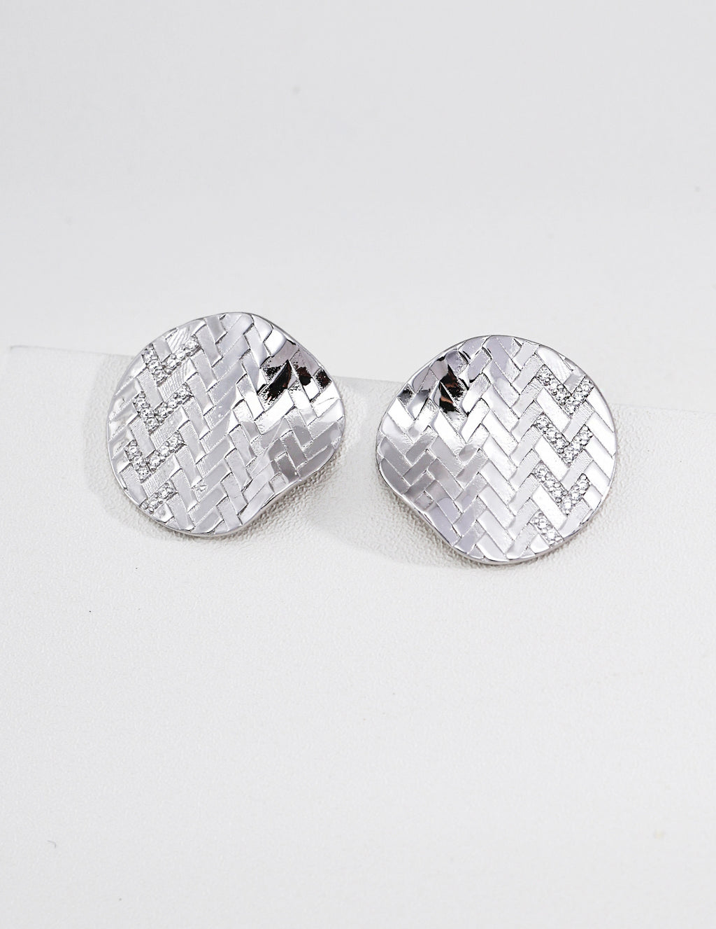 S925 Silver Woven Texture Zirconia Disc Stud Earrings LOJ19