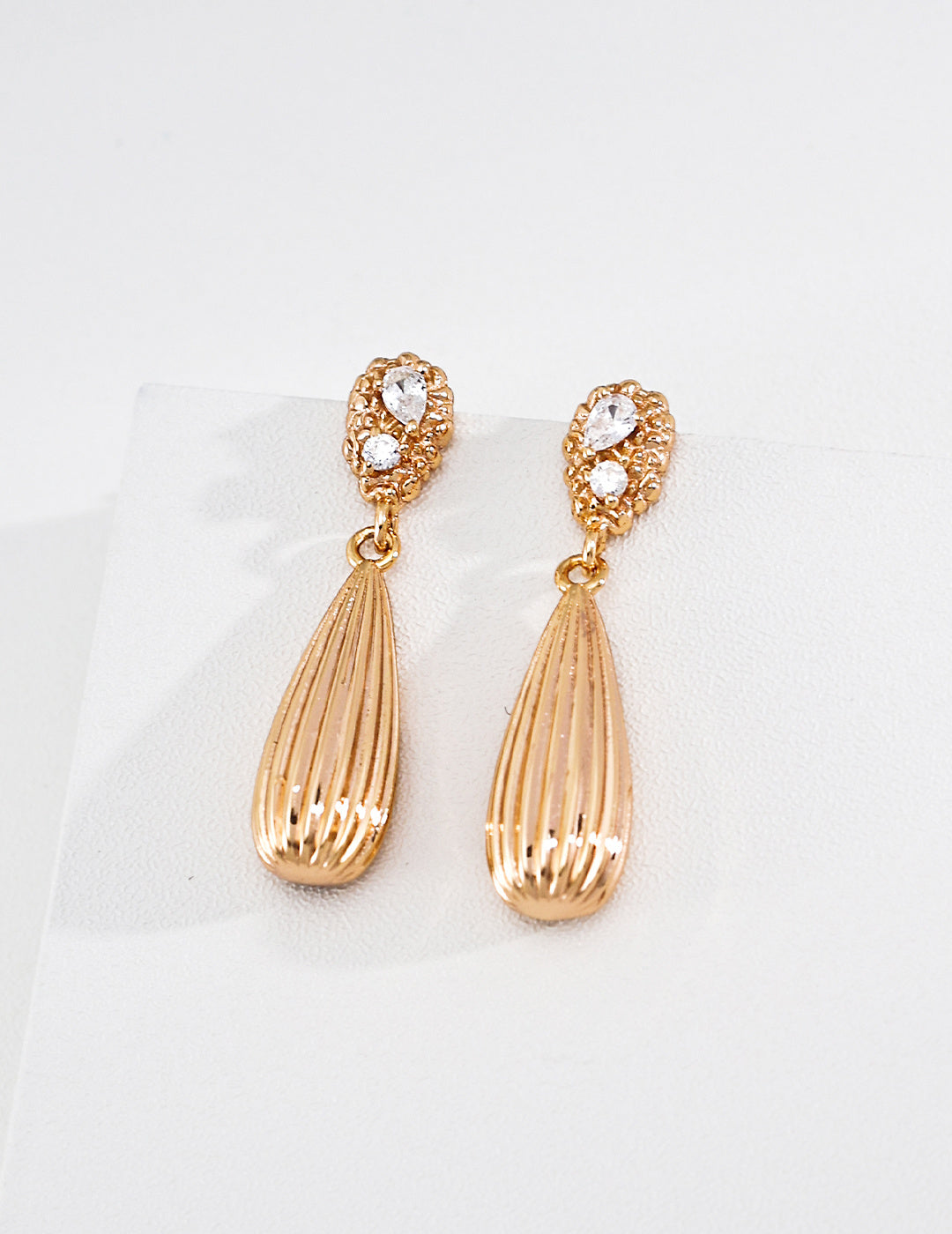 S925 Silver Vintage Ribbed Teardrop CZ Drop Earrings LOJ24