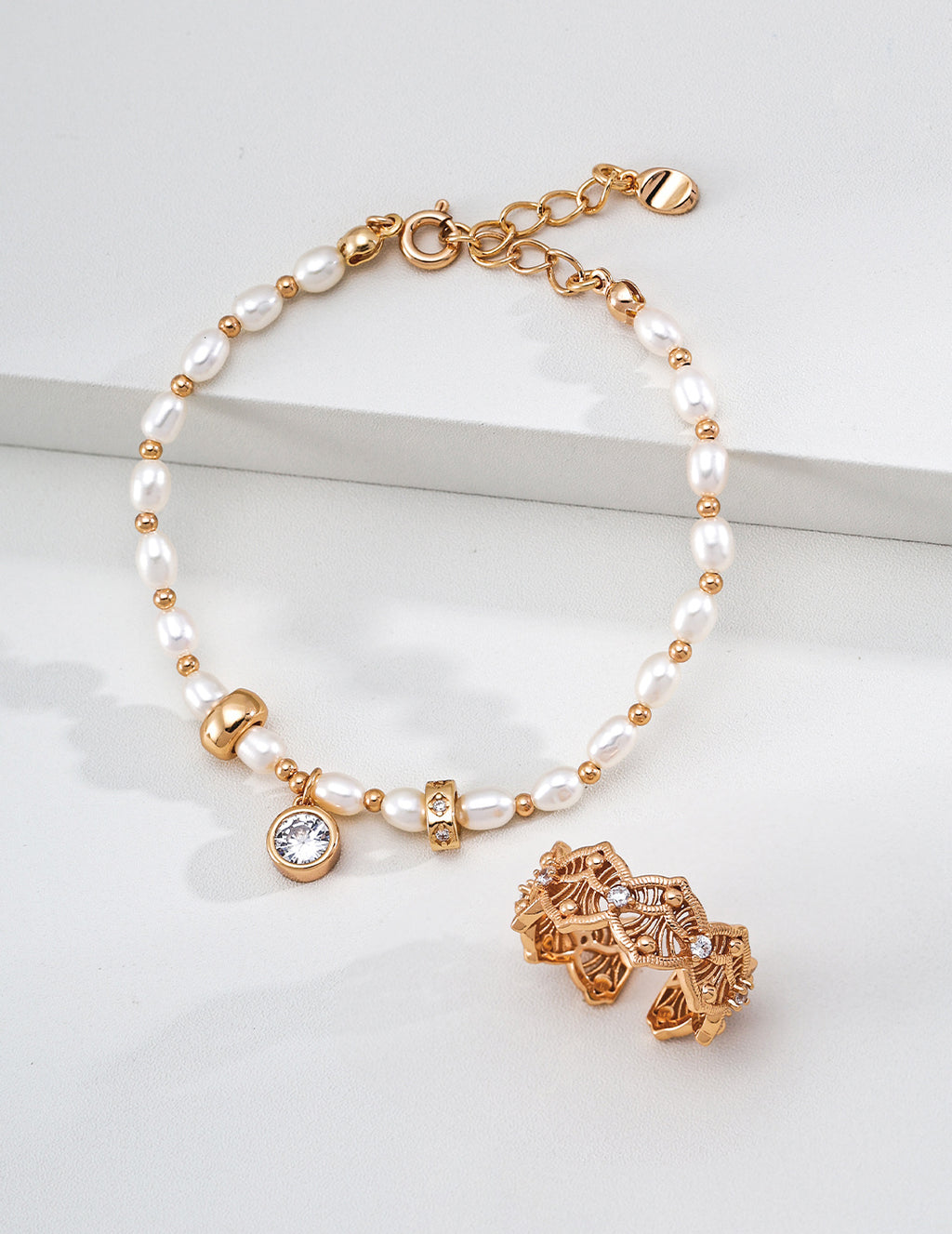 S925 Silver Natural Pearl Bracelet with CZ Charm & Gold Barrel Beads LOJ30