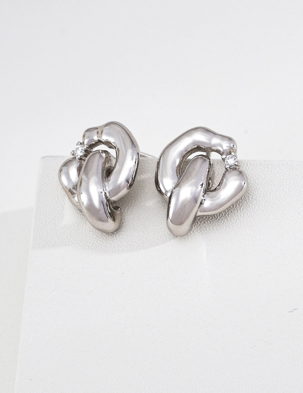 S925 Silver Interlocking Knot CZ Stud Earrings — Embrace LOJ31