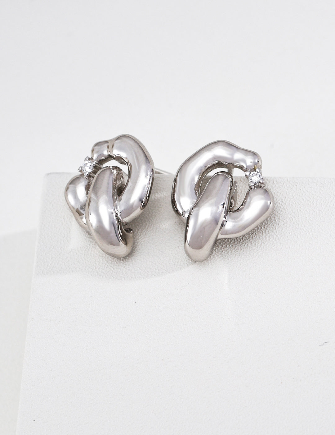 S925 Silver Interlocking Knot CZ Stud Earrings — Embrace LOJ31