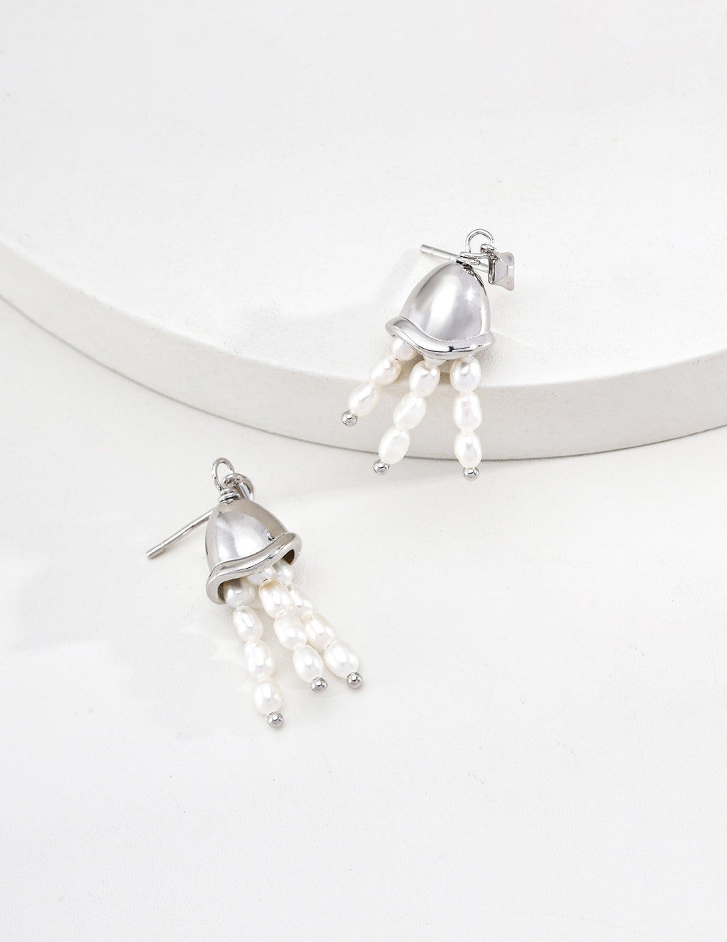 S925 Silver Jellyfish Pearl Tassel Drop Earrings LOJ35