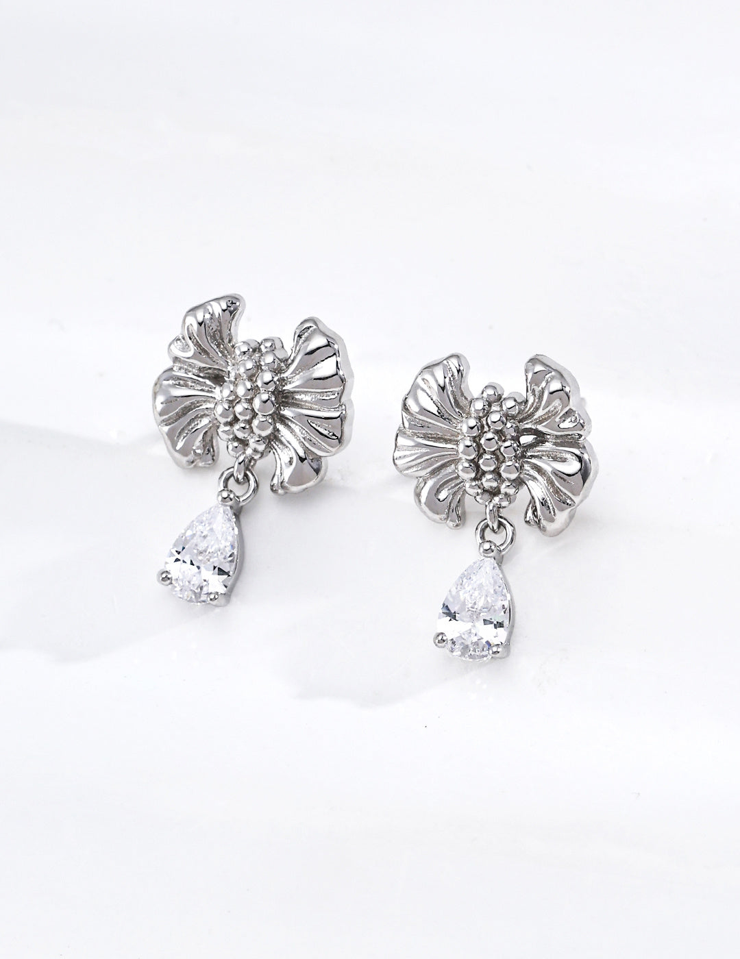 S925 Silver Vintage Bow & Teardrop CZ Drop Earrings LOJ37
