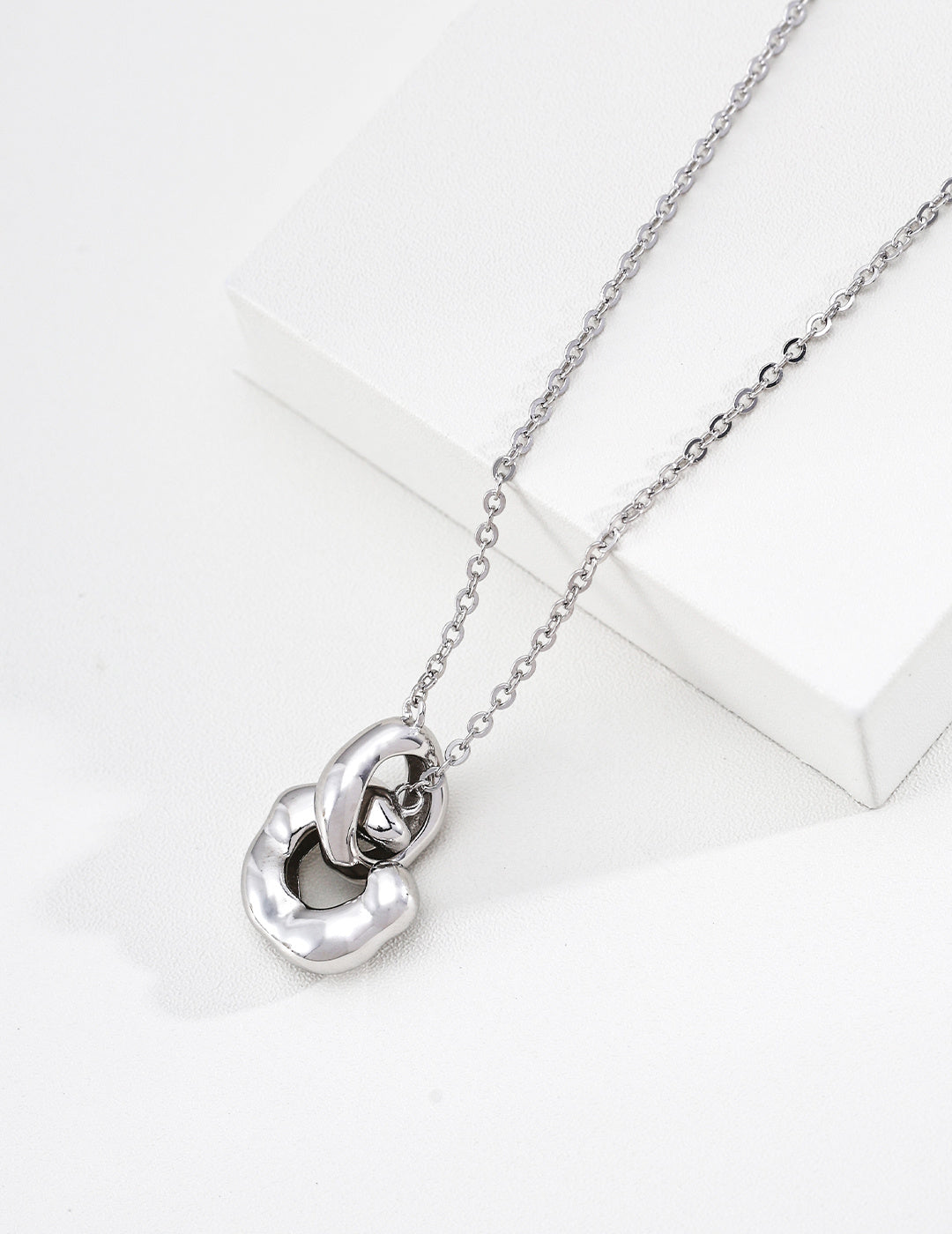 S925 Silver Puffy Knot Pendant Necklace LOJ39