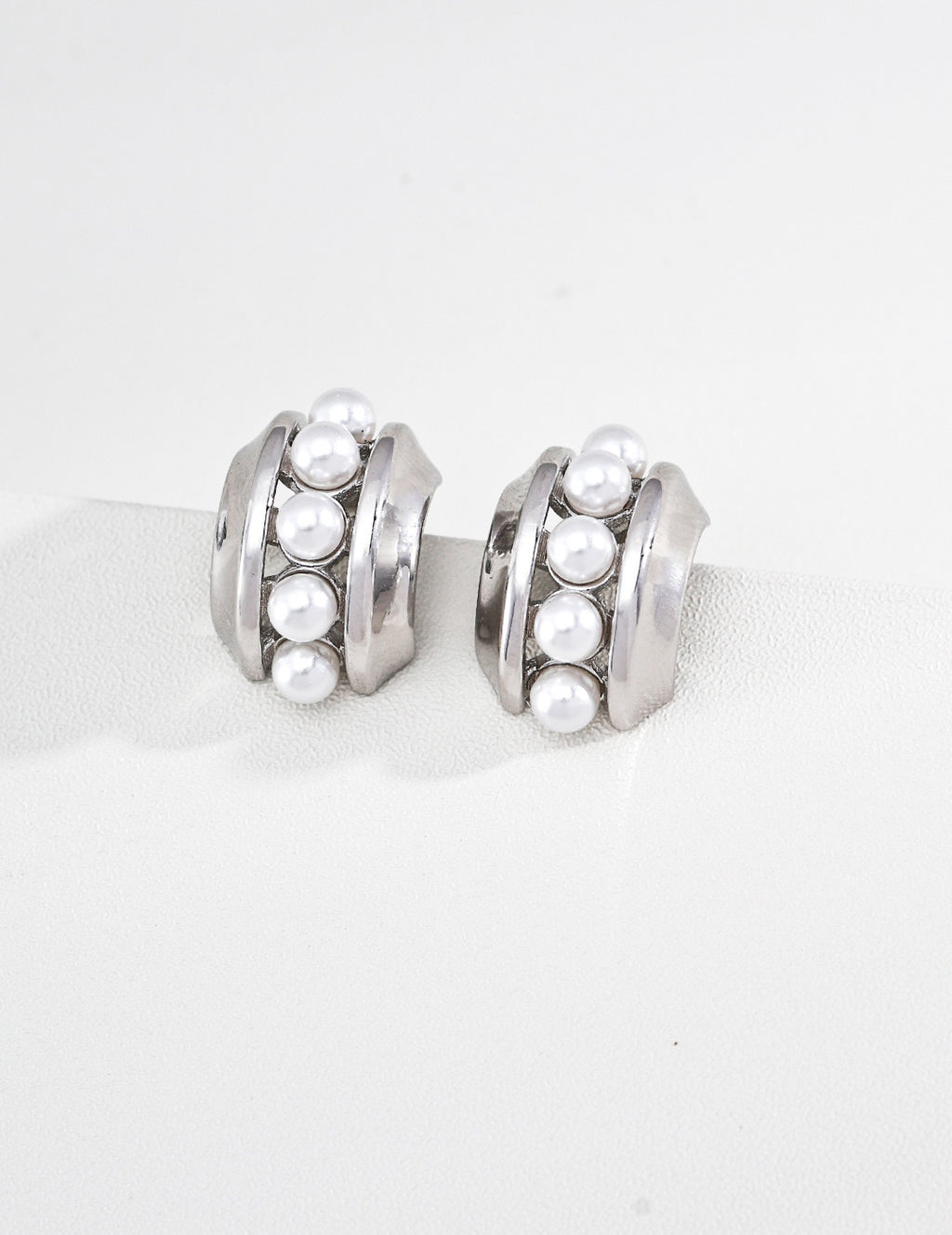 S925 Silver Pearl Inlay Wide Huggie Earrings | Vintage Gold & Platinum LOJ103