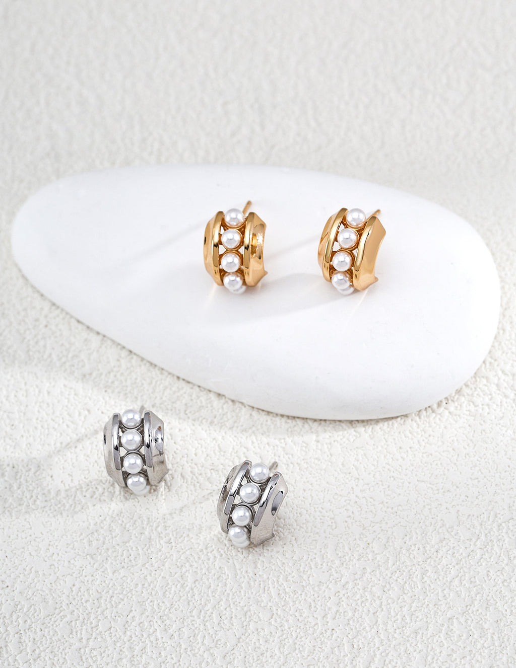 S925 Silver Pearl Inlay Wide Huggie Earrings | Vintage Gold & Platinum LOJ103