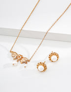 S925 Silver Vintage Gold Sculptural Bow & Natural Pearl Drop Necklace LOJ102