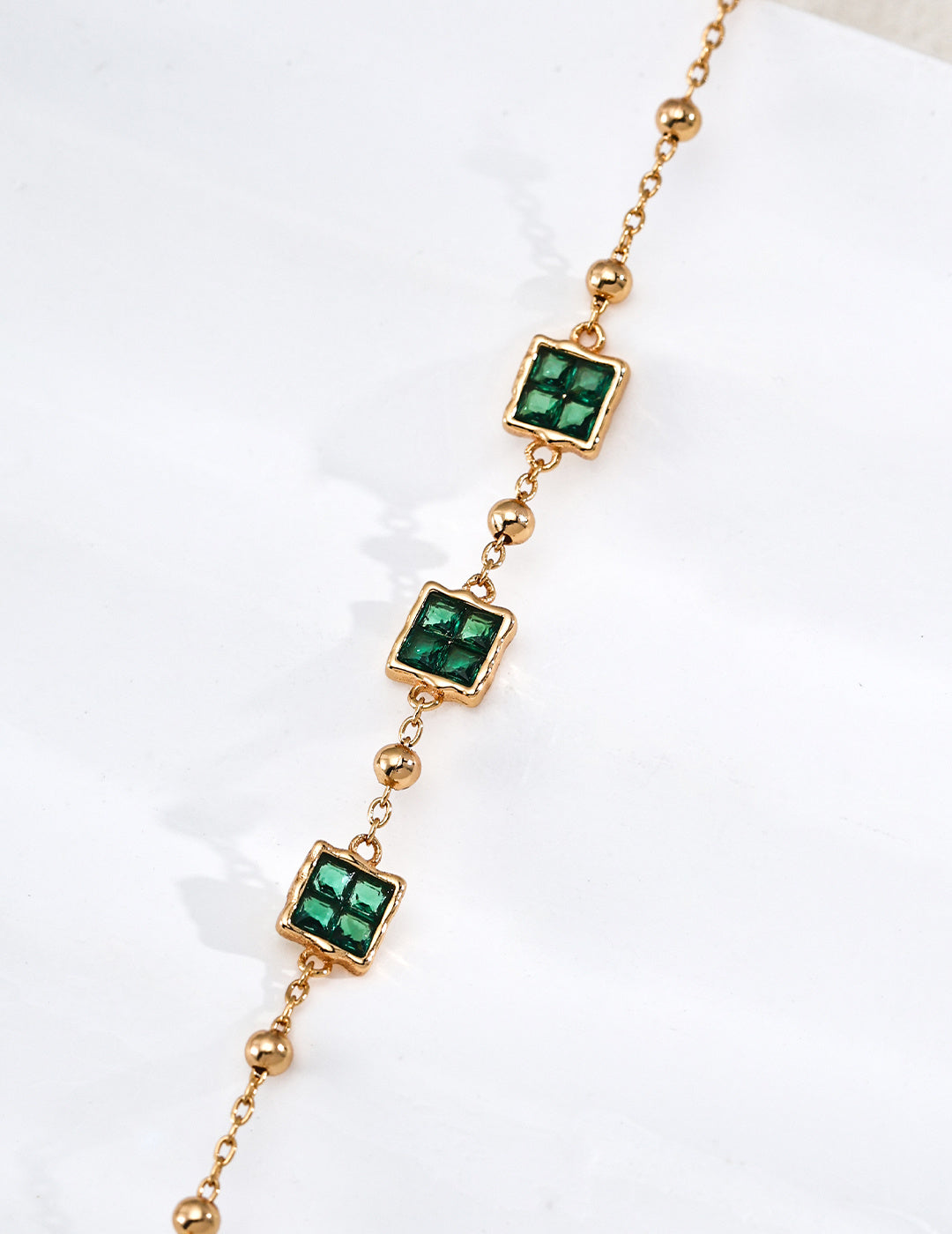 S925 Silver Emerald Green CZ Four-Square Station Satellite Bracelet | Vintage Gold LOJ136