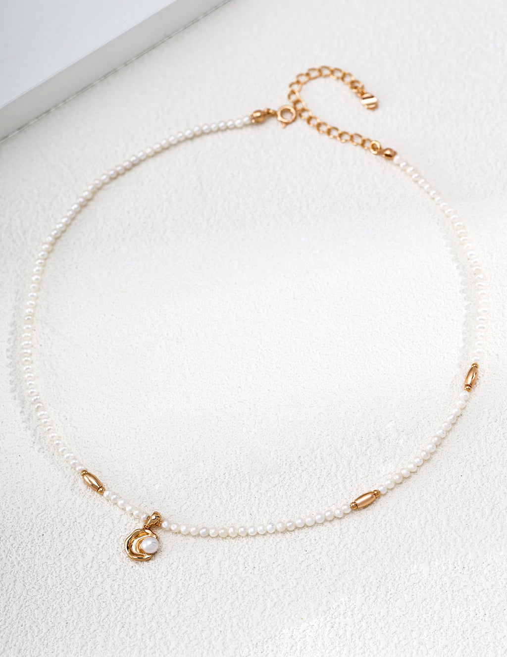 S925 Silver Natural Pearl Necklace with Oyster Pendant | Vintage Gold LOJ164