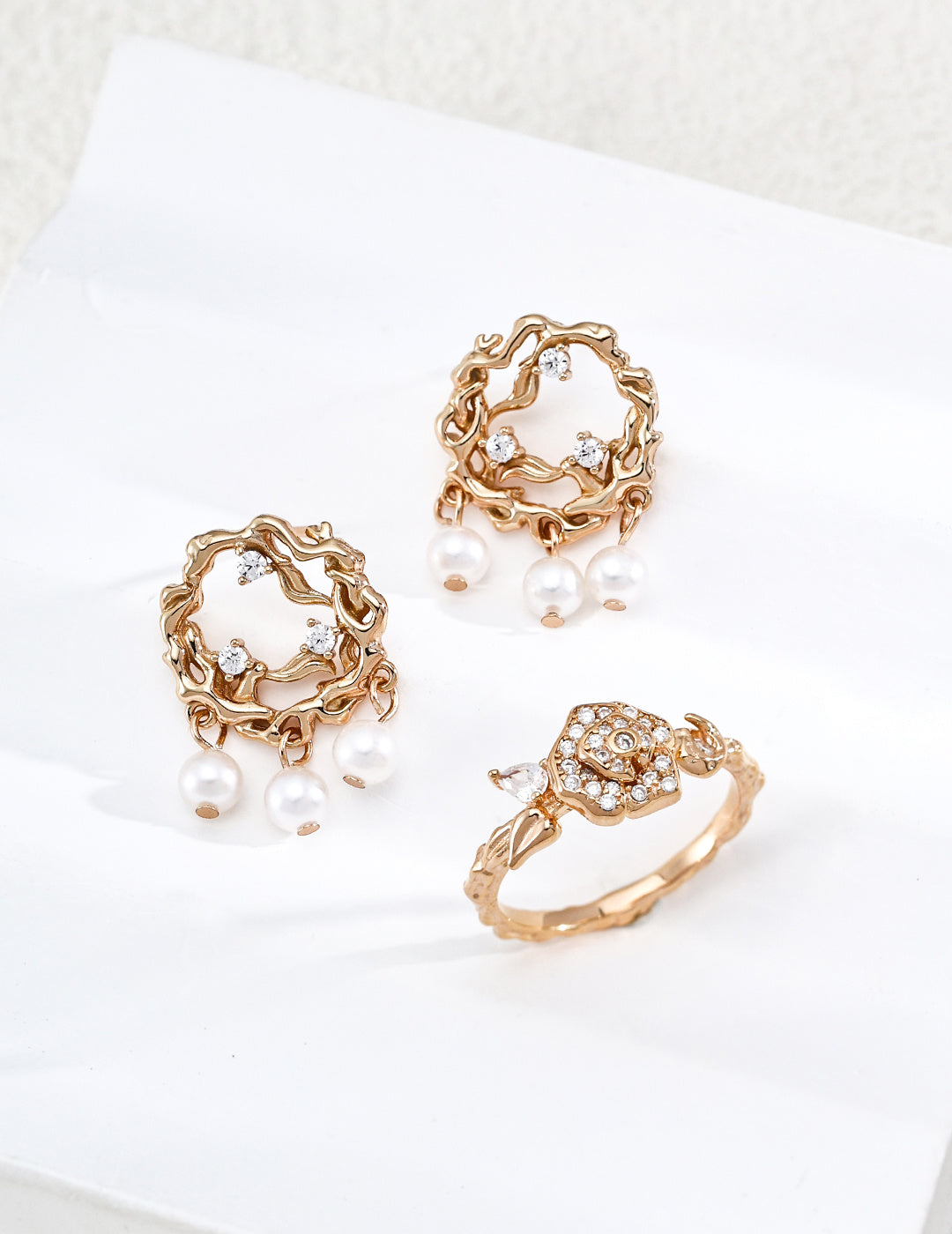 S925 Silver Branch Flow Natural Pearl & CZ Wreath Stud Earrings | Vintage Gold LOJ118