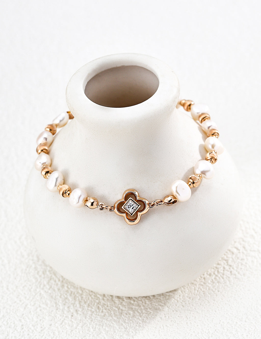 S925 Silver Natural Baroque Pearl & CZ Clover Charm Bracelet | Vintage Gold LOJ106