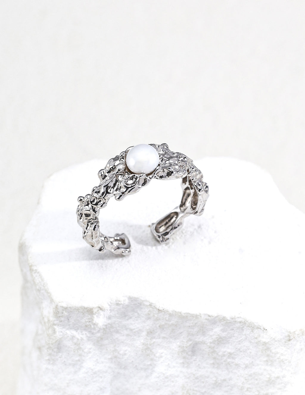 S925 Silver Hand-Carved Lava Natural Pearl Open Ring | Vintage Gold & Platinum LOJ119