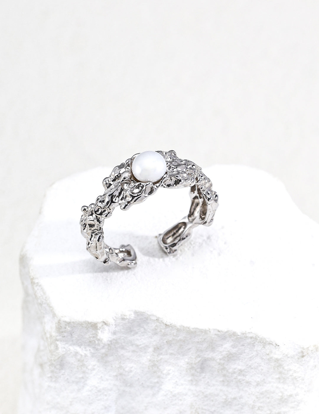 S925 Silver Hand-Carved Lava Natural Pearl Open Ring | Vintage Gold & Platinum LOJ119
