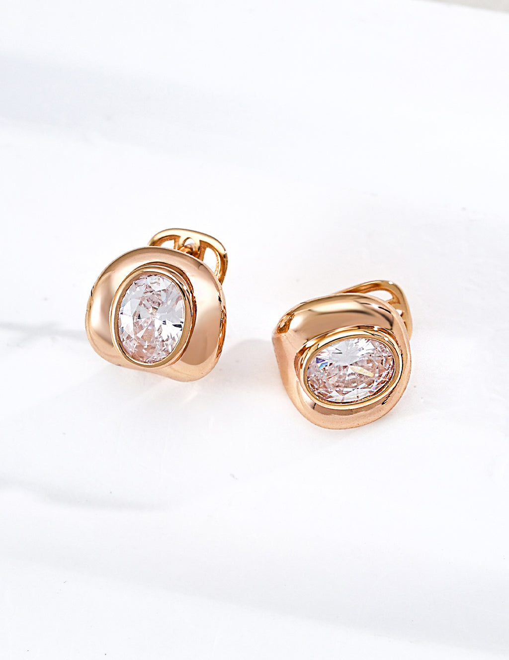 S925 Silver CZ Huggie Earrings | Vintage Gold Minimalist LOJ90