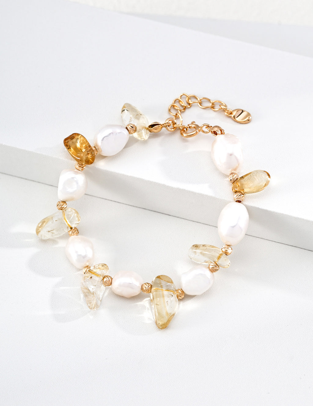 S925 Silver Natural Pearl & Crystal Bracelet | Vintage Gold LOJ163