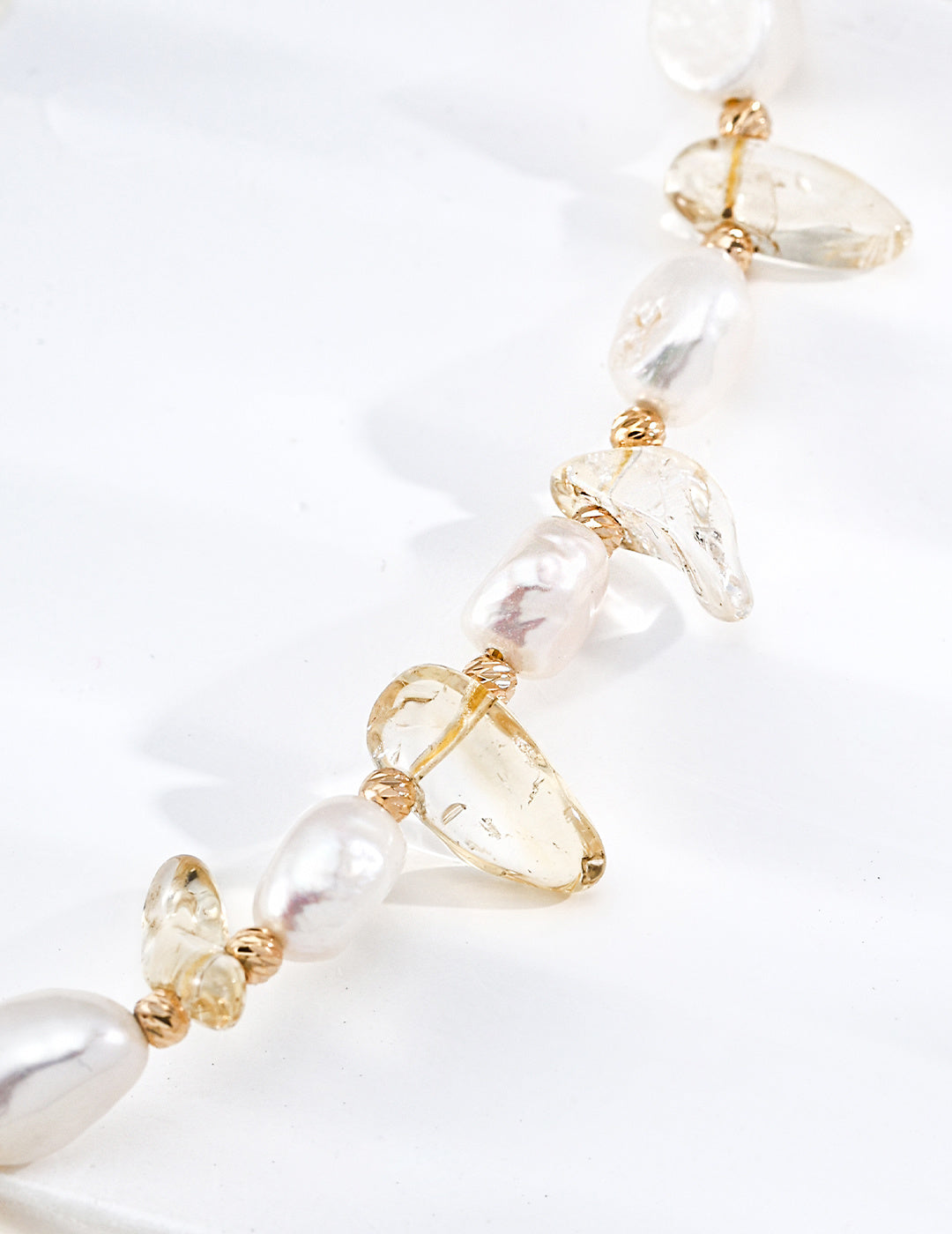 S925 Silver Natural Pearl & Crystal Bracelet | Vintage Gold LOJ163