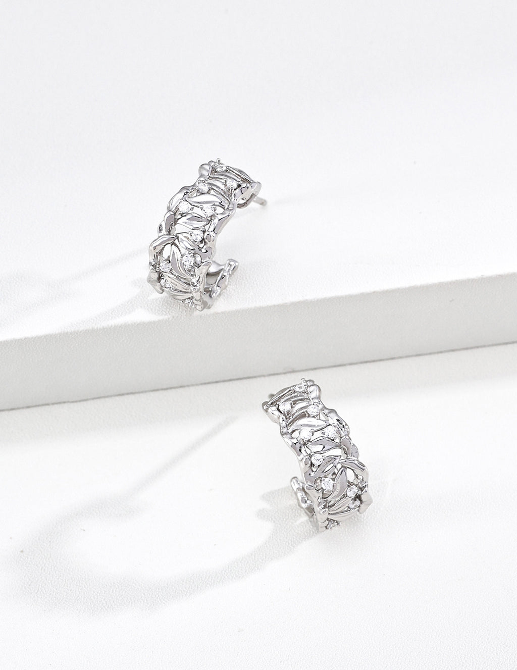 S925 Silver Botanical Leaf CZ Huggie Hoop Earrings | Vintage Gold & Platinum LOJ128