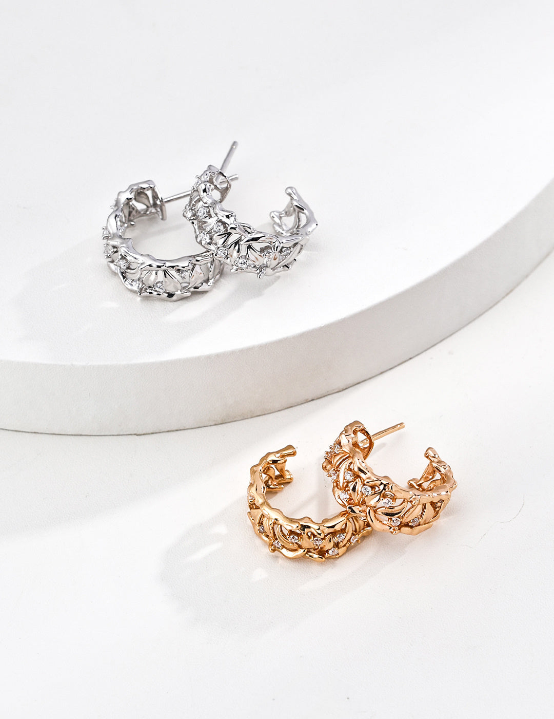 S925 Silver Botanical Leaf CZ Huggie Hoop Earrings | Vintage Gold & Platinum LOJ128