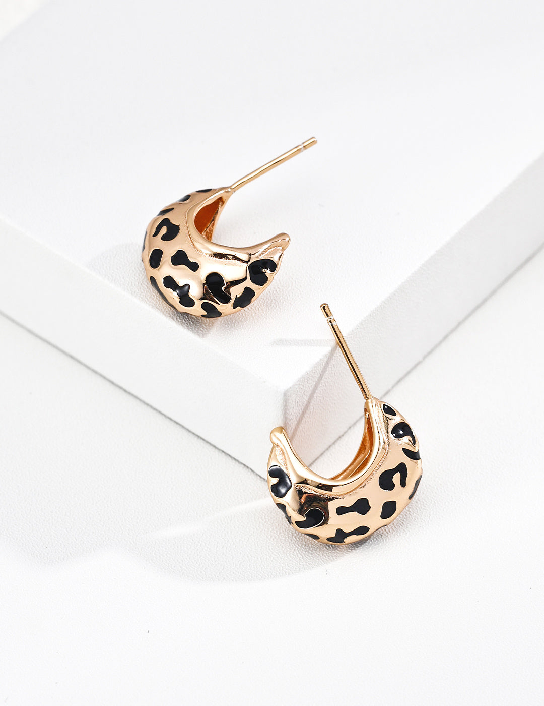 S925 Silver Leopard Enamel Chunky C-Hoop Earrings | Vintage Gold LOJ144