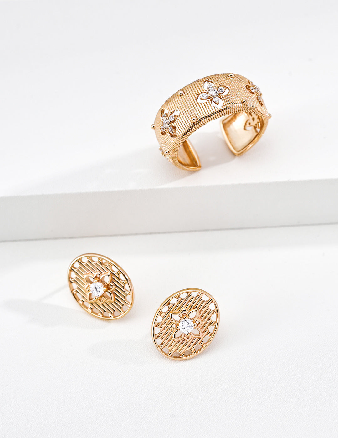 S925 Silver Dusk Light Series CZ Oval Filigree Stud Earrings | Vintage Gold & Platinum LOJ153