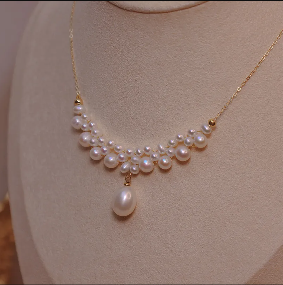 Freshwater Pearl Necklace with 18K Gold Chain for Wedding Brides