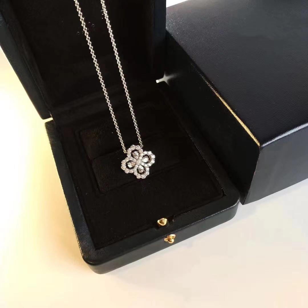 💖925 Sliver Plated Four-leaf Clover Necklace Studded with Diamonds