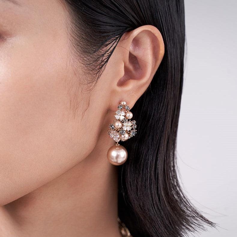 Elegant and Romantic Personality Sexy Vintage Floral Earrings 服饰与配饰 PDD 