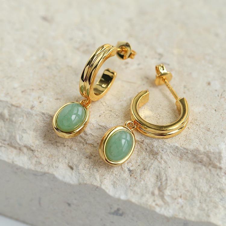 Women's Stylish Retro Green Aventurine Quartz Earrings Necklace Sets