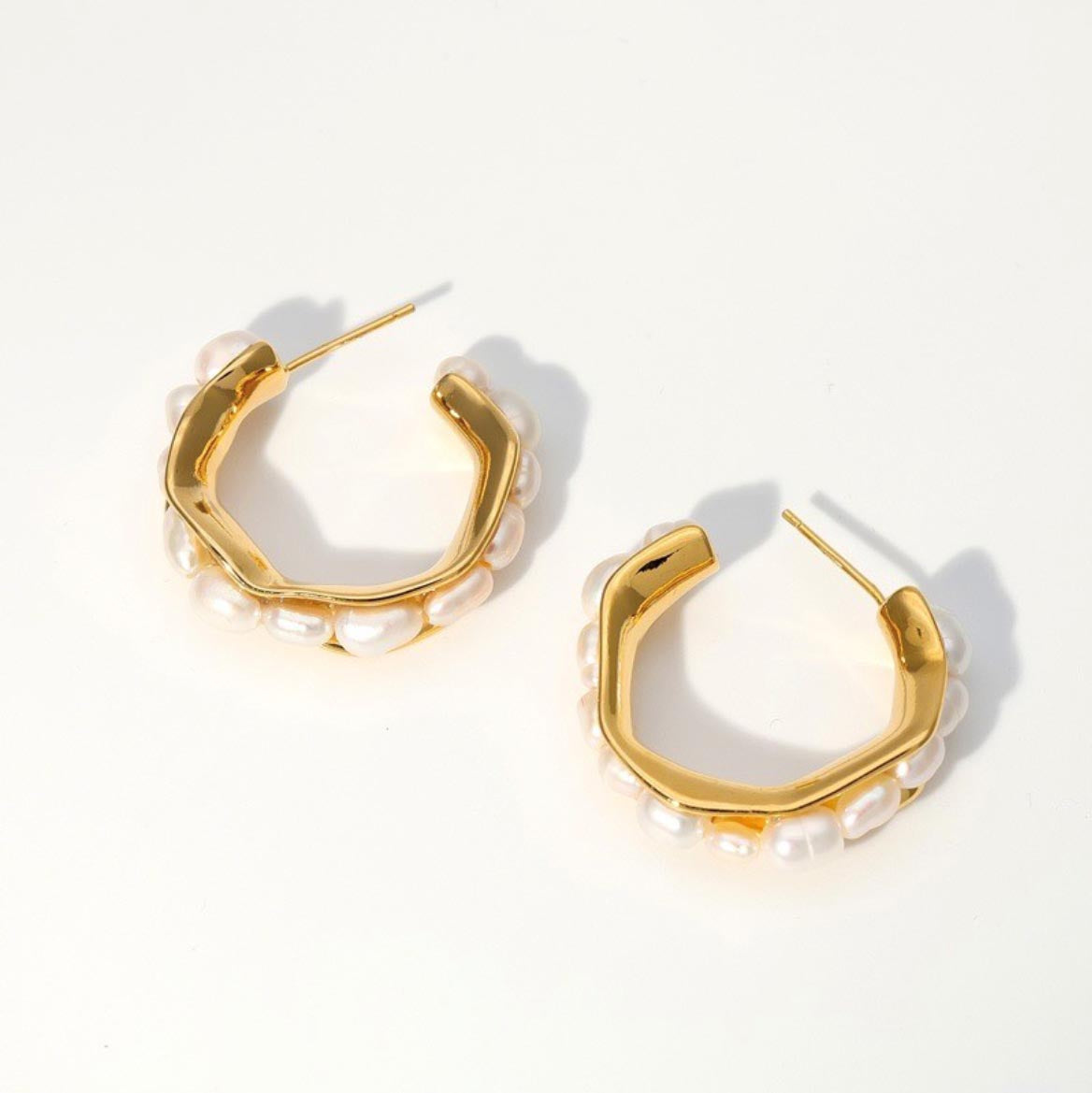 18K Gold Layer C-shaped Style Baroque Pearl Earrings Studs