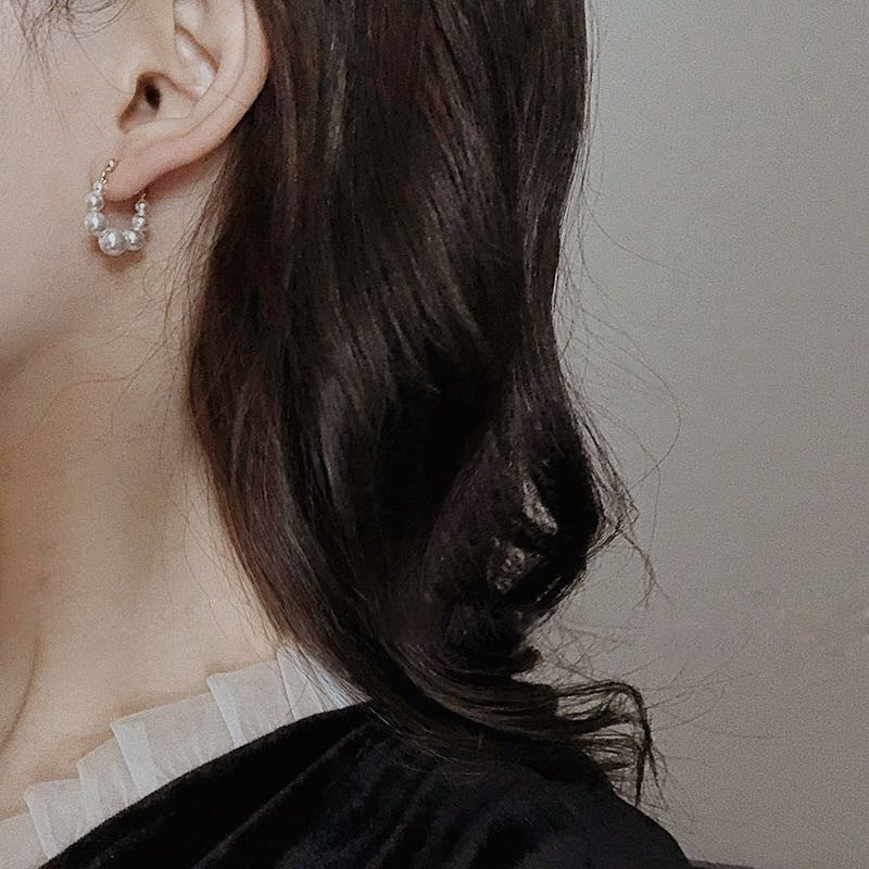 Handmade Small Pearl Earrings with Stylish Personality
