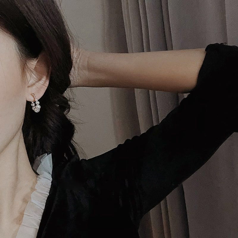Handmade Small Pearl Earrings with Stylish Personality