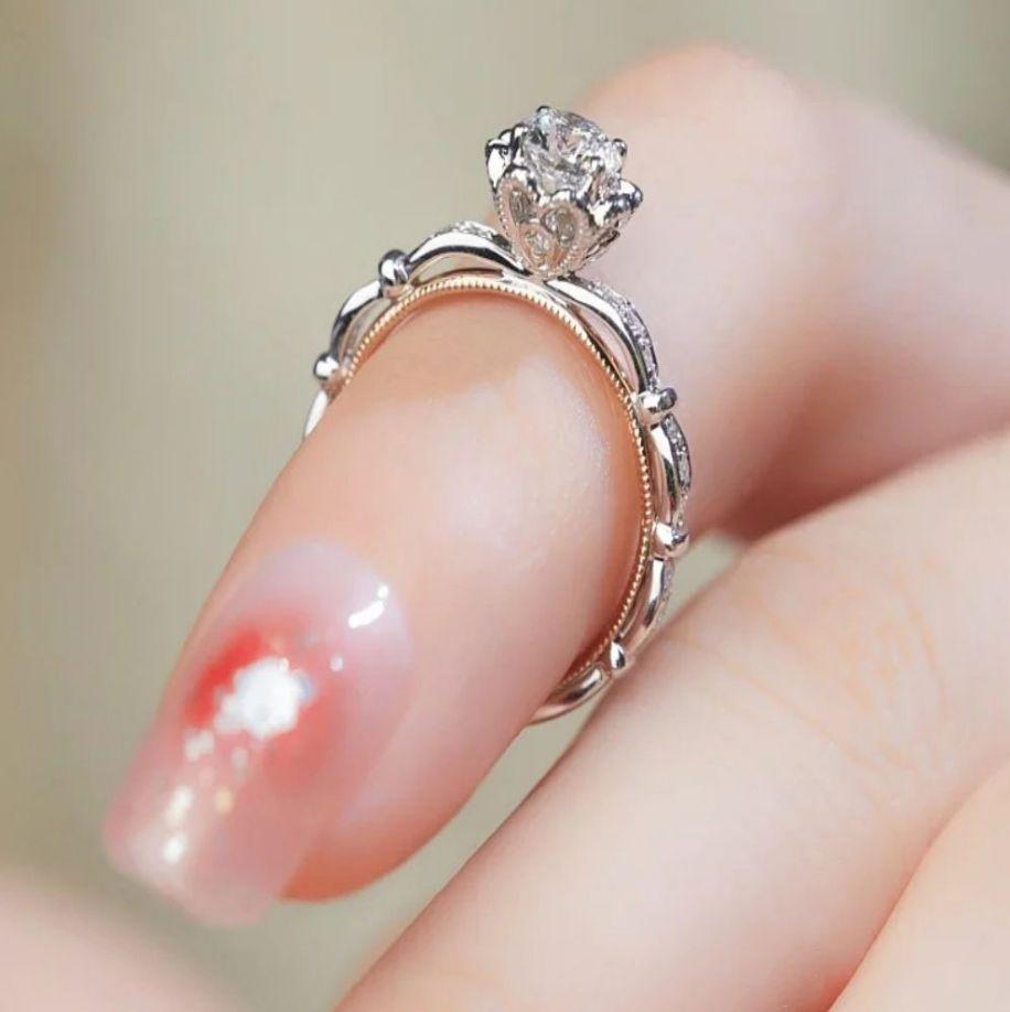 Customized Double-color Hollow Out Diamond Ring - lightofjuwelen
